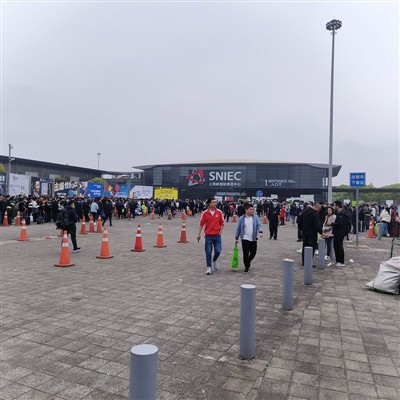 Rychle schnoucí reflexní způsoby údržby trička